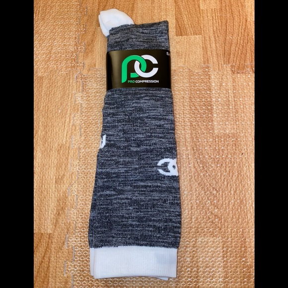 Pro Compression Socks! - Picture 1 of 4